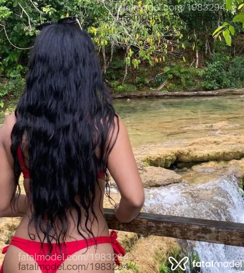 Acompanhante mulher morena (o) de olhos pretos - Lys