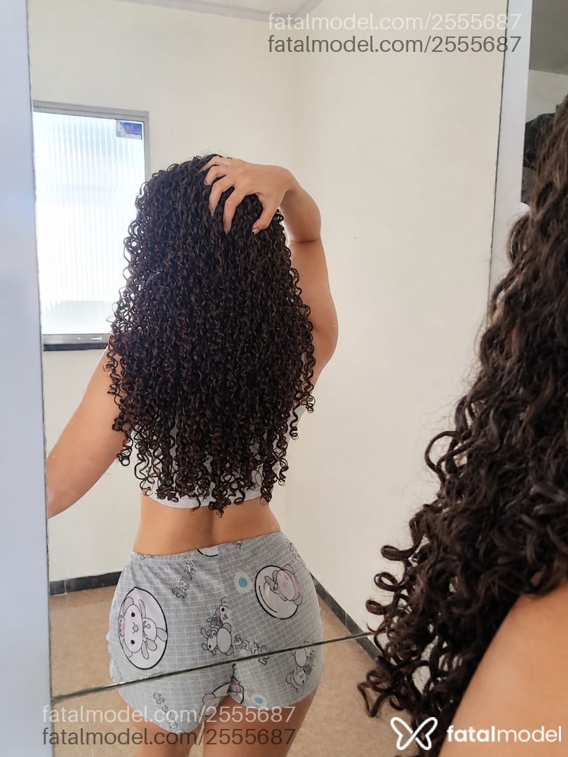 Acompanhante mulher com cabelo castanho de olhos castanhos - Gabriela