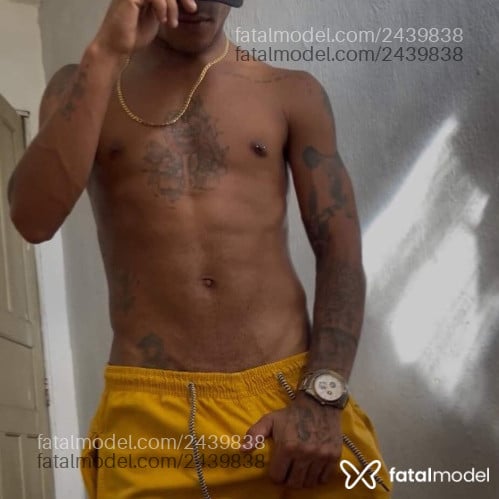 Acompanhante homem morena (o) de olhos castanhos - Lukas Brasil