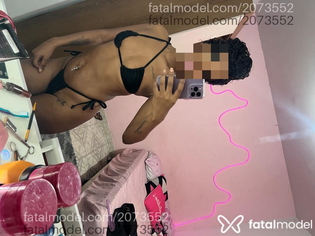 Acompanhante mulher com cabelo castanho de olhos pretos - Millena