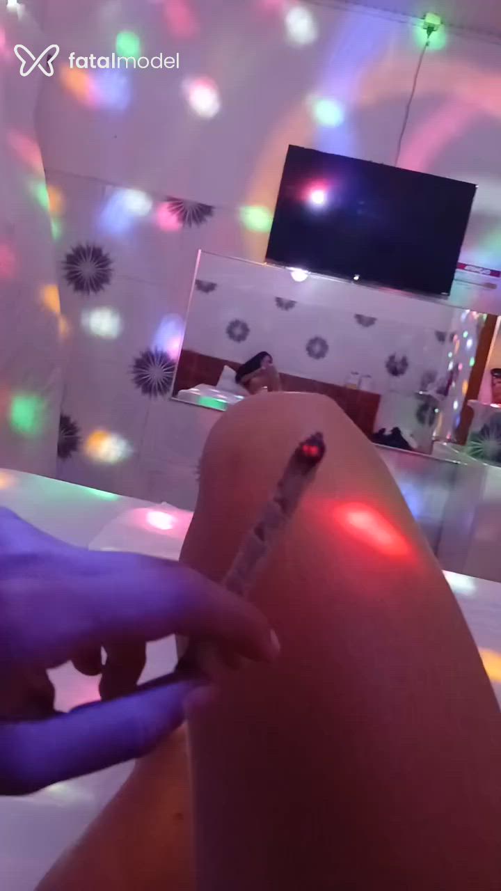 Acompanhante mulher morena (o) de olhos castanhos - Laine