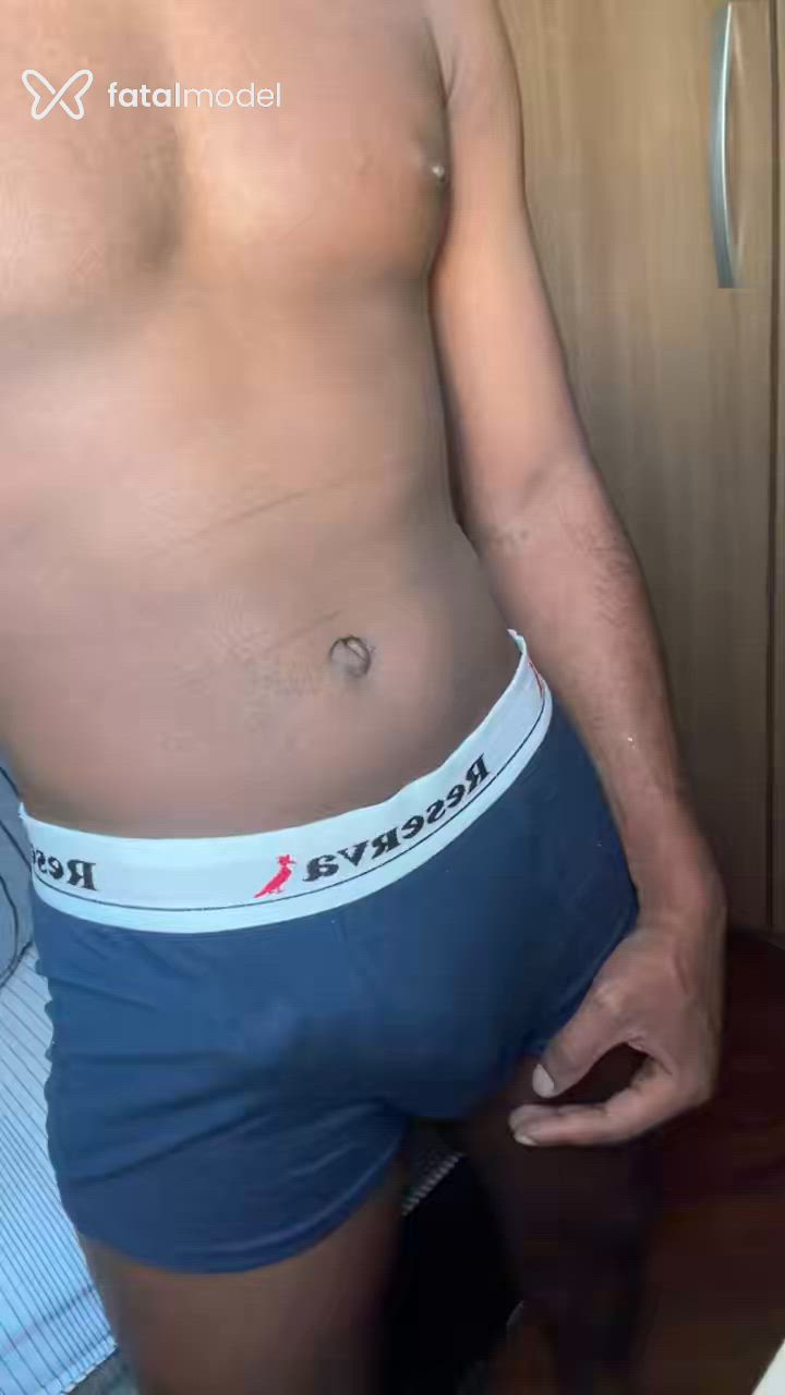 Acompanhante homem morena (o) de olhos castanhos - Lucas
