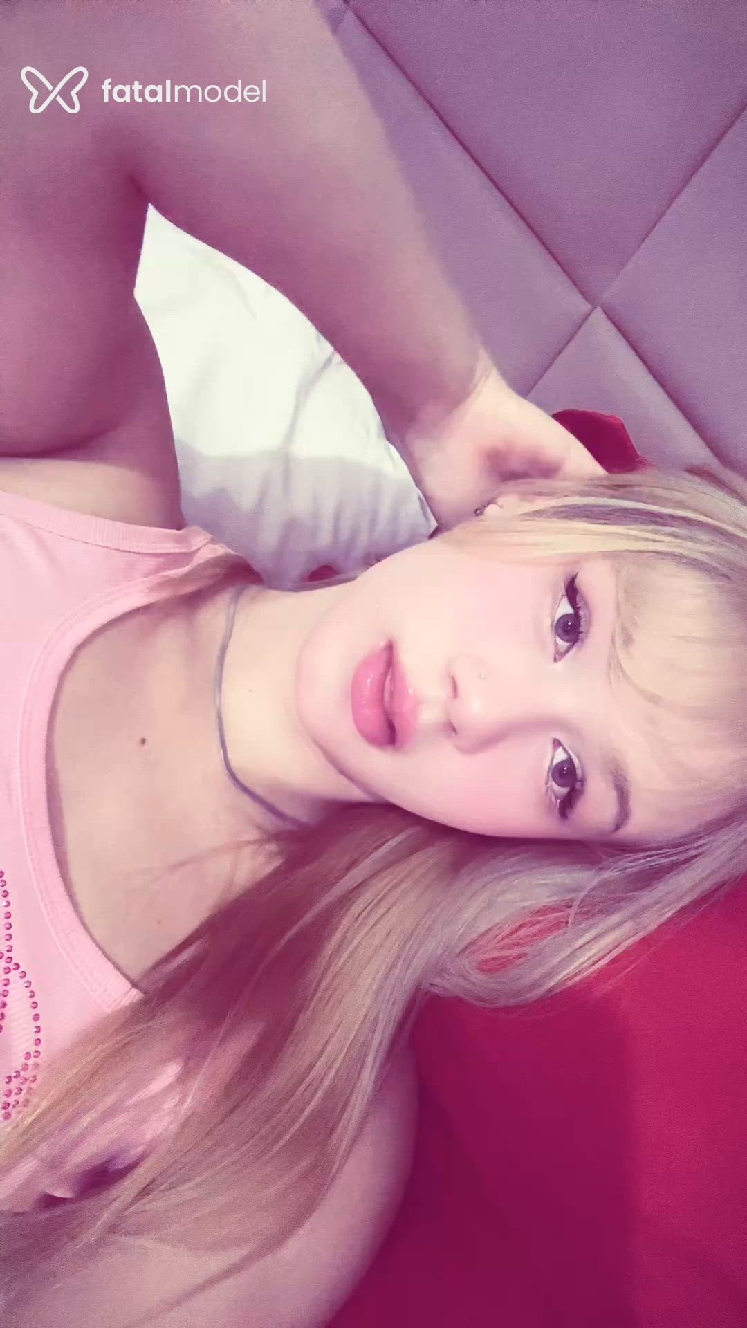 Acompanhante mulher trans loira (o) de olhos azuis - Aurora Acompanhante mulher trans loira (o) de olhos azuis - Aurora