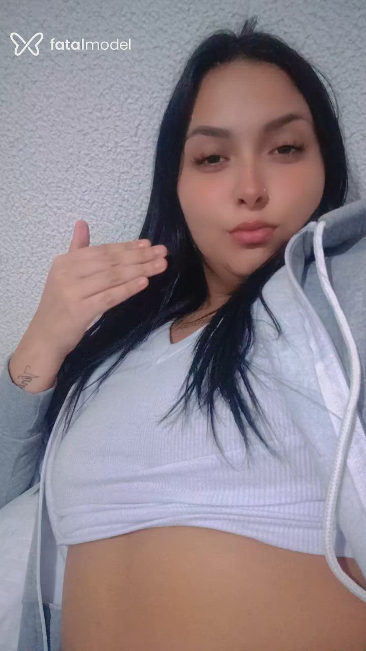 Acompanhante mulher morena (o) de olhos castanhos - Larissa Prado