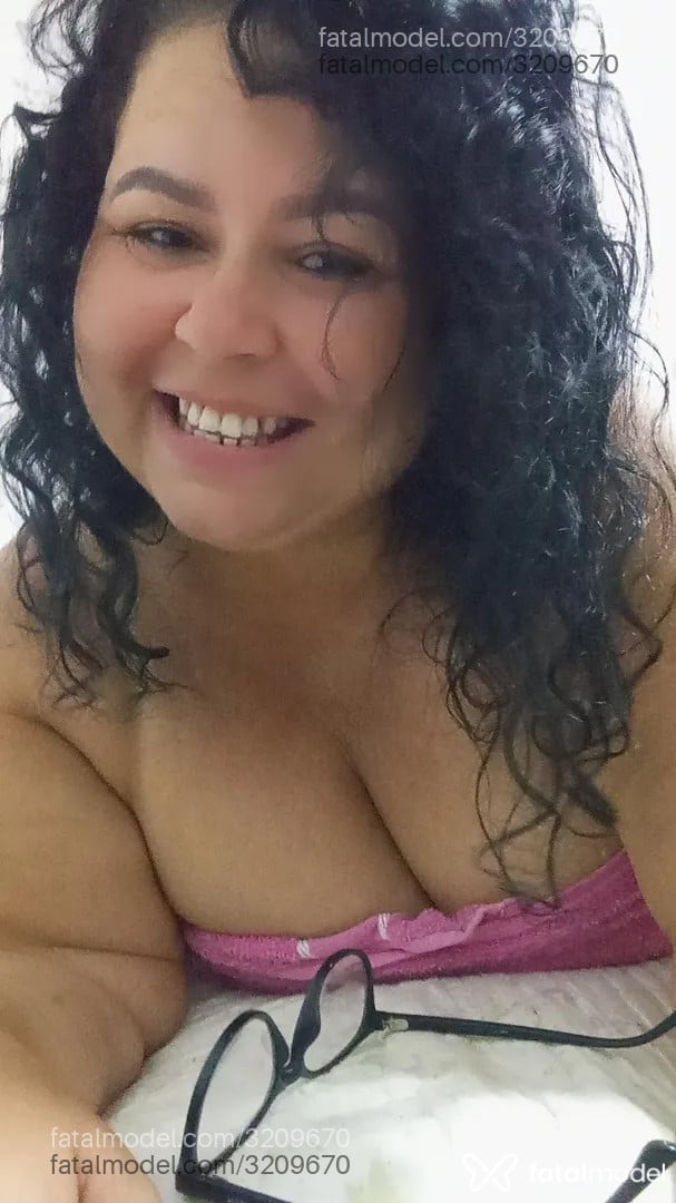 Acompanhante mulher com cabelo castanho de olhos castanhos - Sabrina Acompanhante mulher com cabelo castanho de olhos castanhos - Sabrina