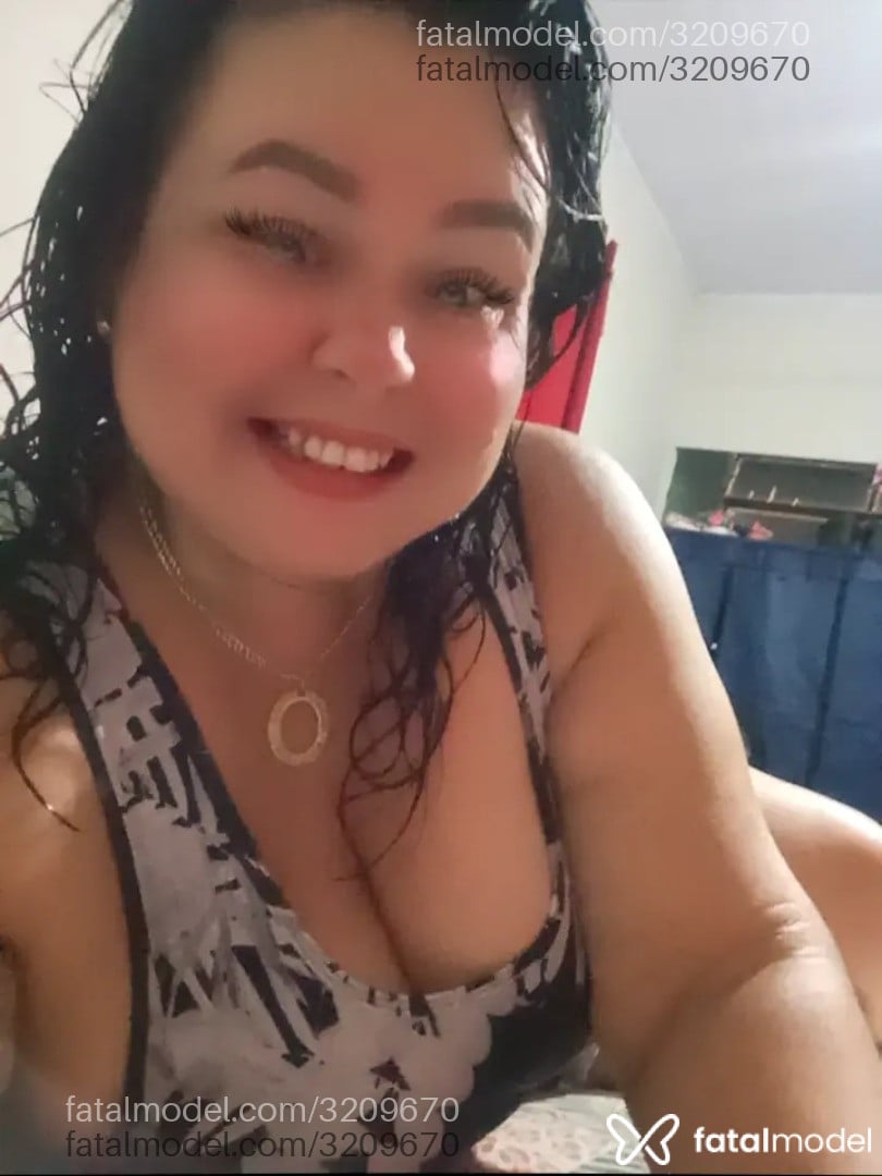 Acompanhante mulher com cabelo castanho de olhos castanhos - Sabrina