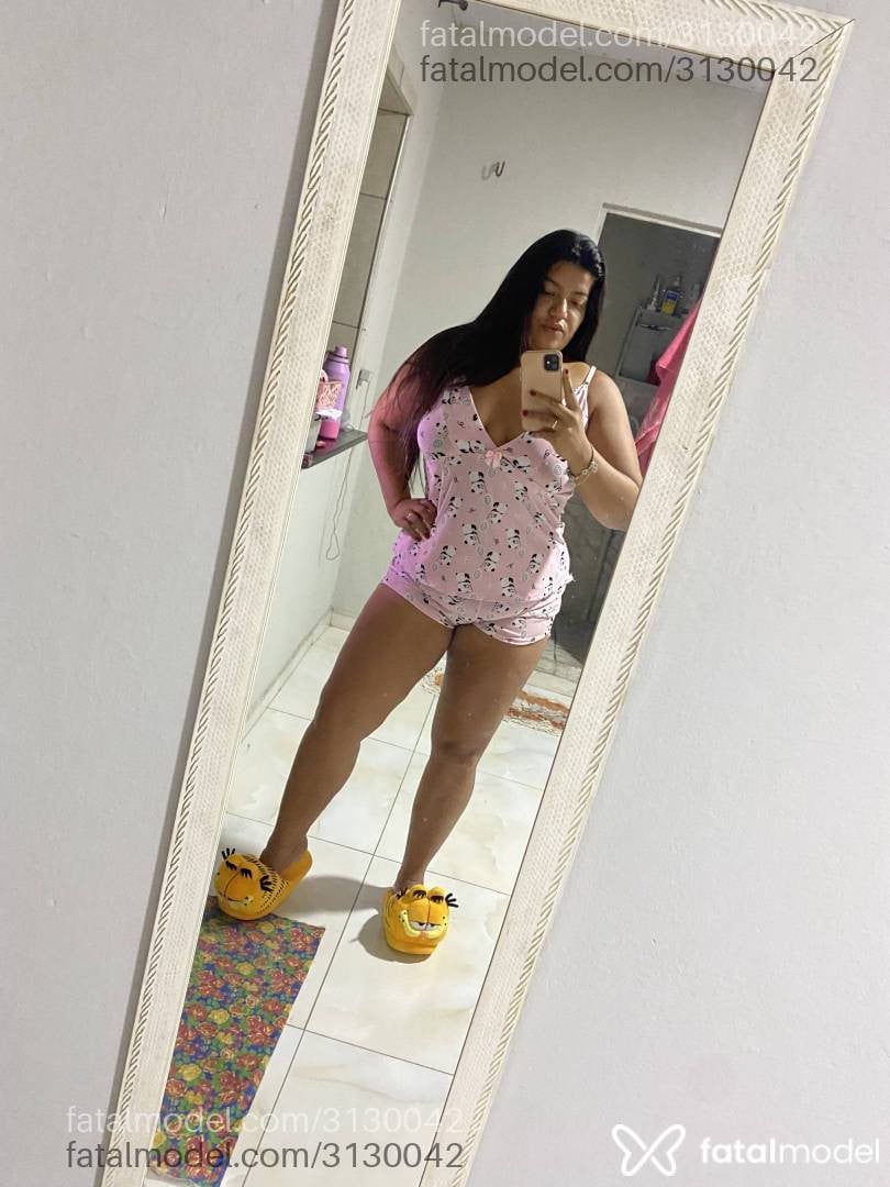 Acompanhante mulher morena (o) de olhos pretos - Ingredd