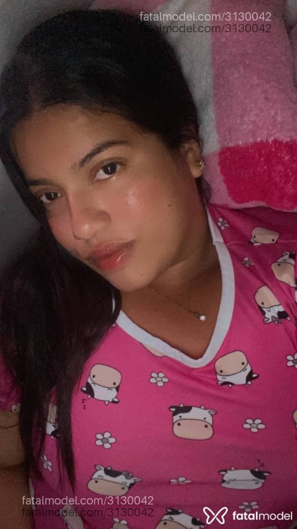 Acompanhante mulher morena (o) de olhos pretos - Ingredd