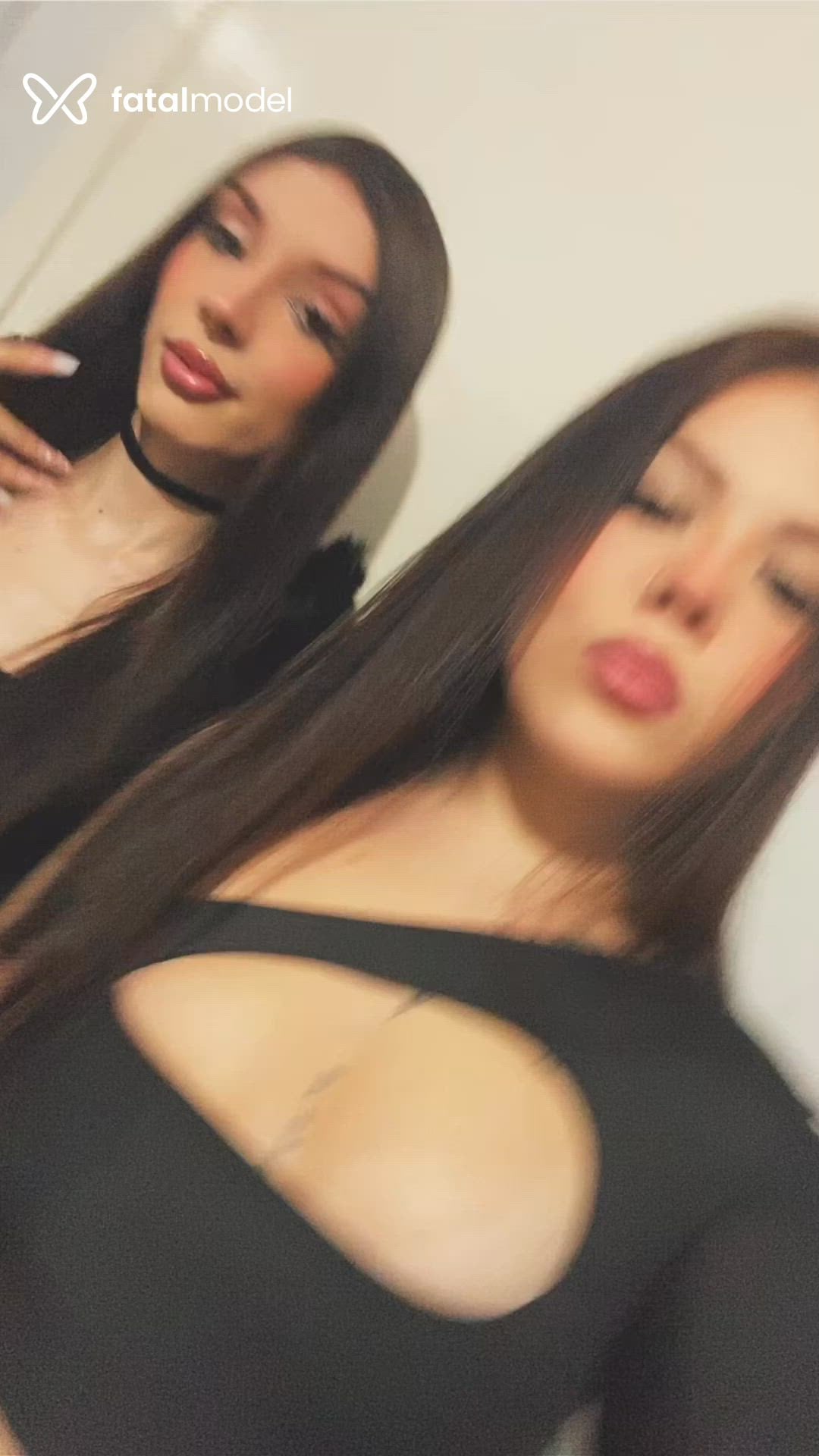 Acompanhante mulher trans morena (o) de olhos mel - Bella