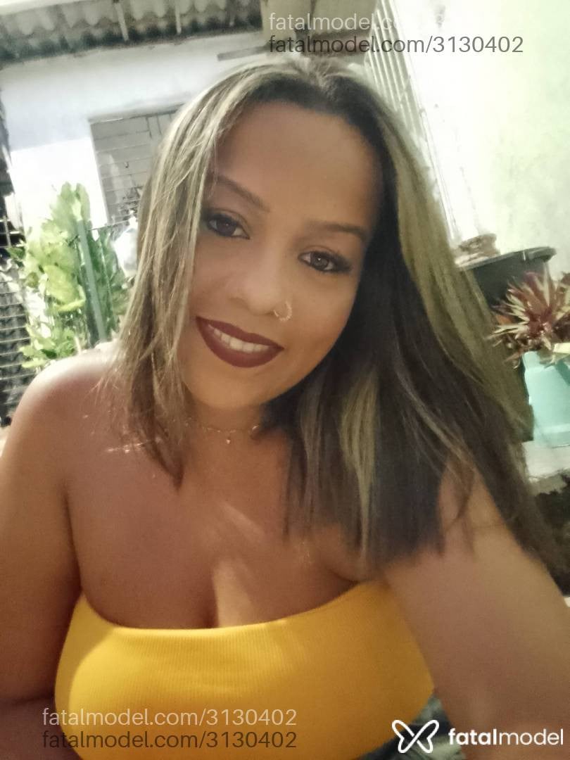 Acompanhante mulher trans com cabelo castanho de olhos castanhos em Virtual - Adriele