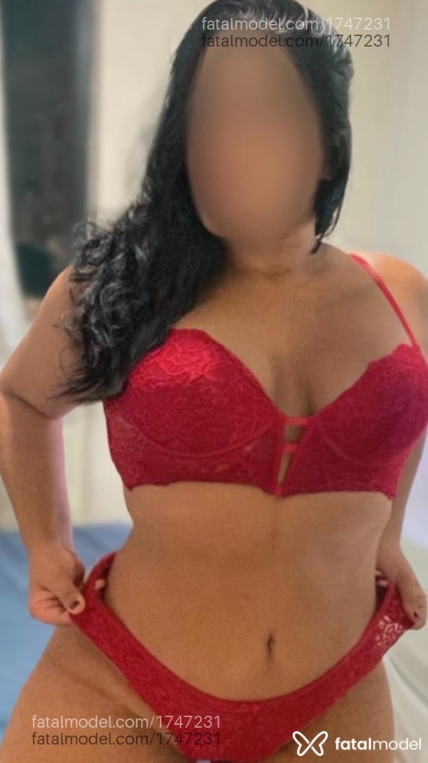 Acompanhante mulher morena (o) de olhos castanhos - Maya Dantas
