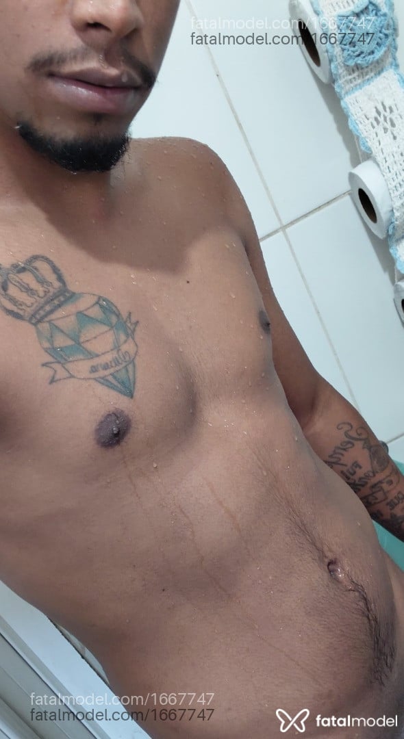 Acompanhante homem morena (o) de olhos pretos - Matheus