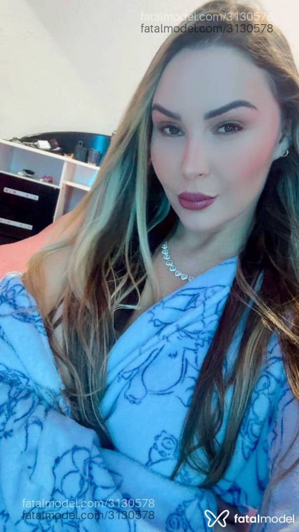 Acompanhante mulher loira (o) de olhos mel - Alice Gurgel