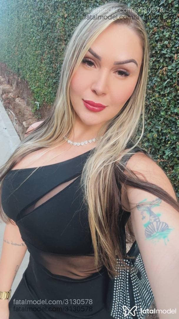 Acompanhante mulher loira (o) de olhos mel em Governador Valadares - Alice Gurgel