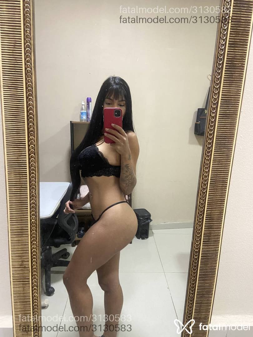 Acompanhante mulher morena (o) de olhos castanhos - Mirela