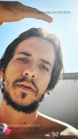 Acompanhante homem loira (o) de olhos mel - Marco