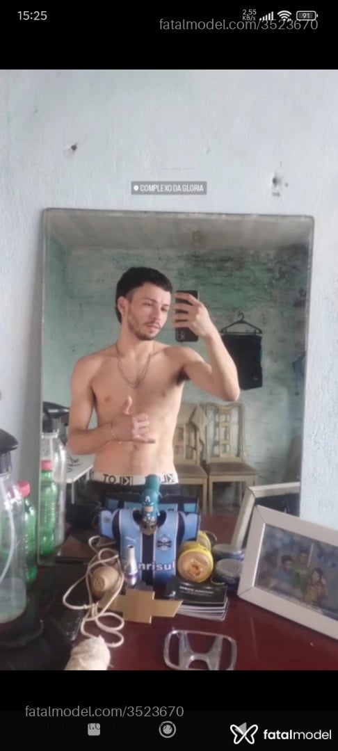 Acompanhante homem morena (o) de olhos castanhos - Aguiar