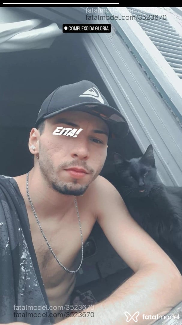 Acompanhante homem morena (o) de olhos castanhos - Aguiar
