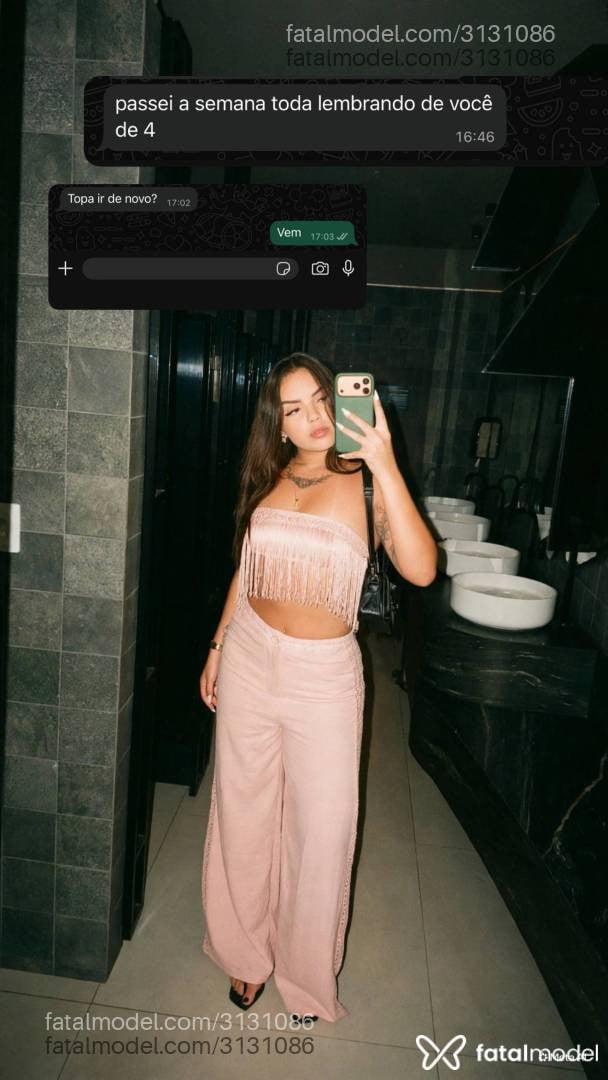 Acompanhante mulher com cabelo castanho de olhos castanhos - Sophia