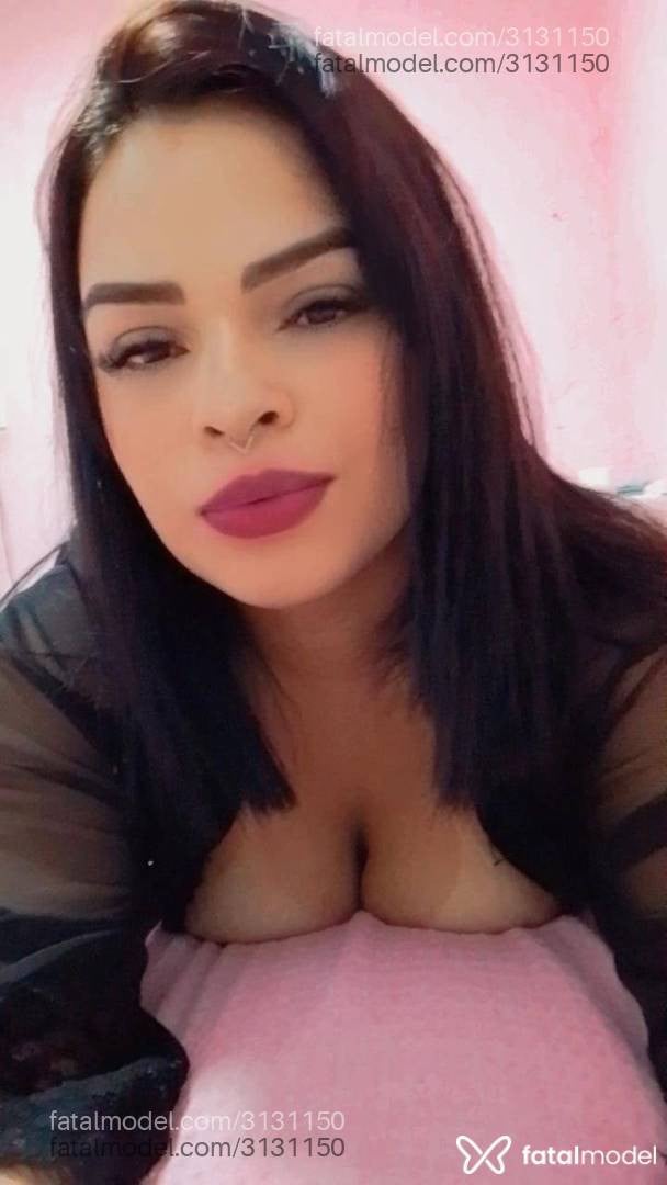 Acompanhante mulher morena (o) de olhos castanhos em Araxá - Júlia Tavares
