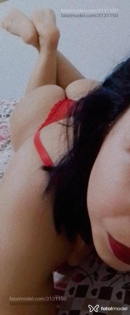 Acompanhante mulher morena (o) de olhos castanhos - Júlia Tavares