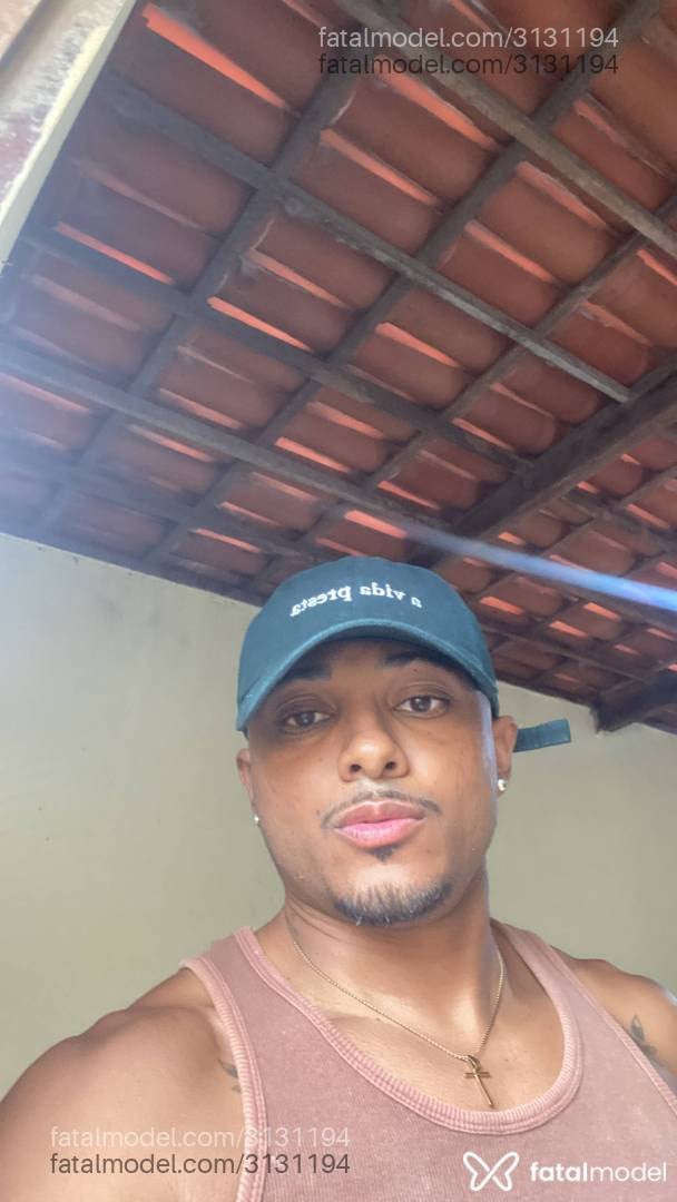 Acompanhante homem morena (o) de olhos castanhos em Fortaleza - Gbmoreno