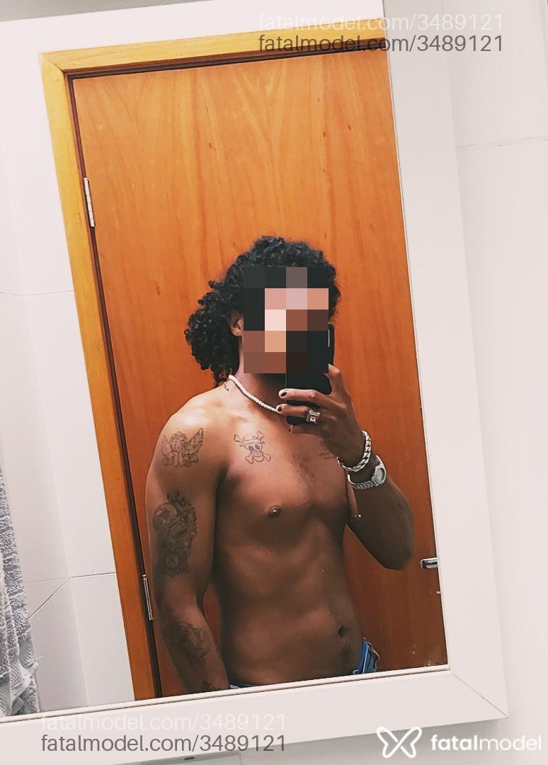 Acompanhante homem morena (o) de olhos pretos - Mateus