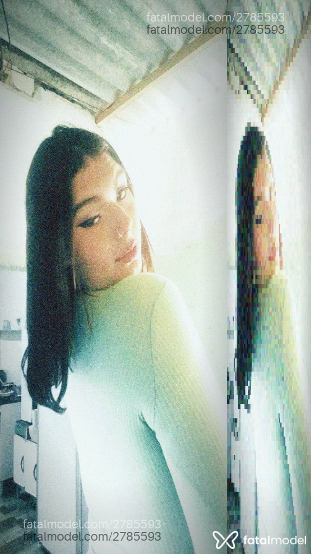 Acompanhante mulher trans morena (o) de olhos castanhos - Bia Mirella