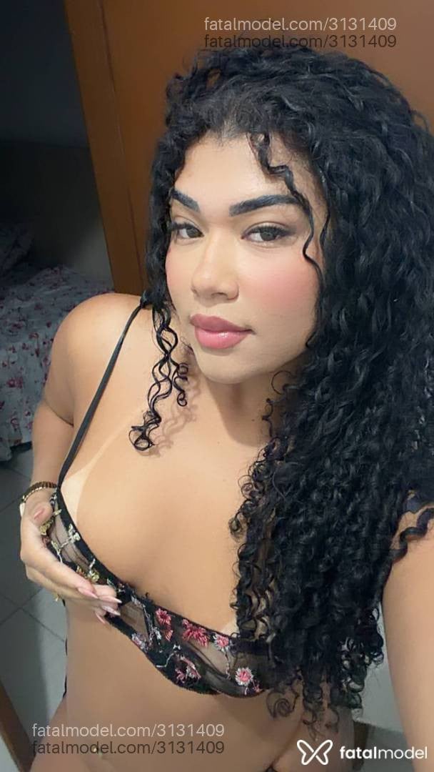 Acompanhante mulher morena (o) de olhos castanhos - Moana