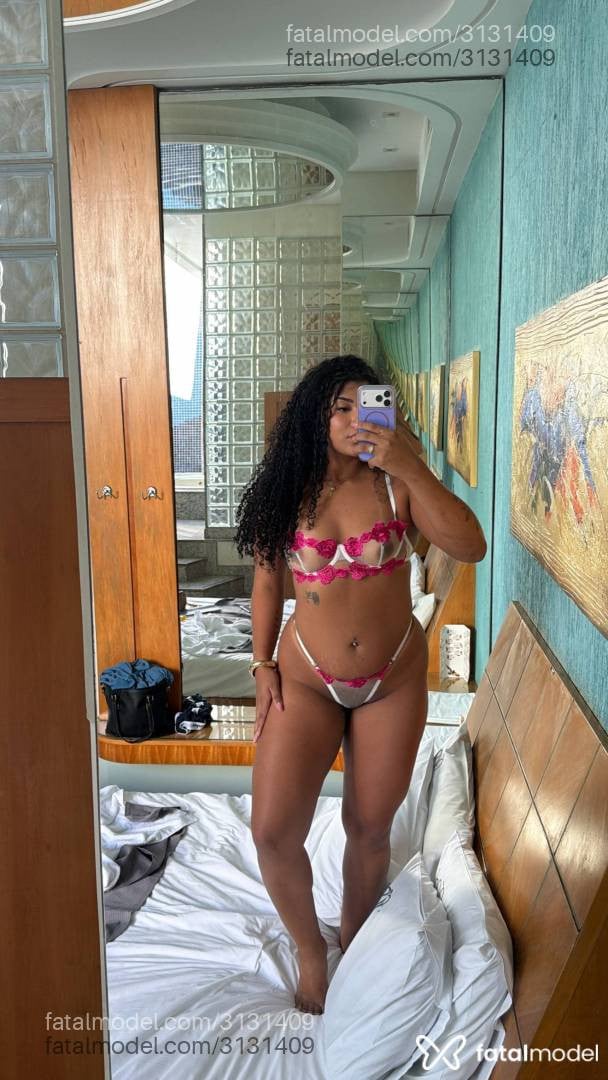 Acompanhante mulher morena (o) de olhos castanhos em Luís Eduardo Magalhães - Moana