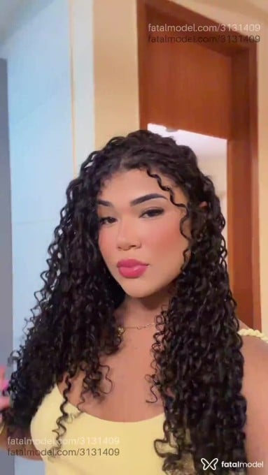 Acompanhante mulher morena (o) de olhos castanhos em Luís Eduardo Magalhães - Moana