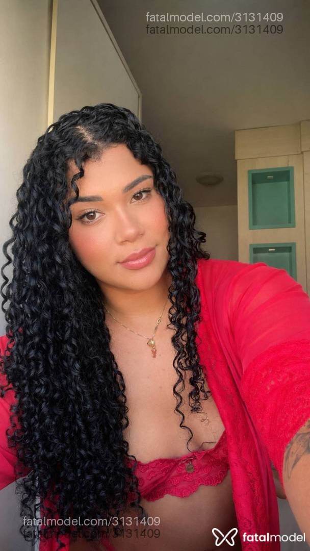 Acompanhante mulher morena (o) de olhos castanhos em Luís Eduardo Magalhães - Moana