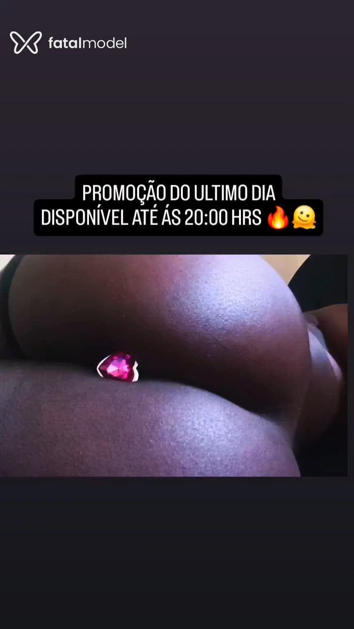 Acompanhante mulher loira (o) de olhos pretos - Cacau Lopes