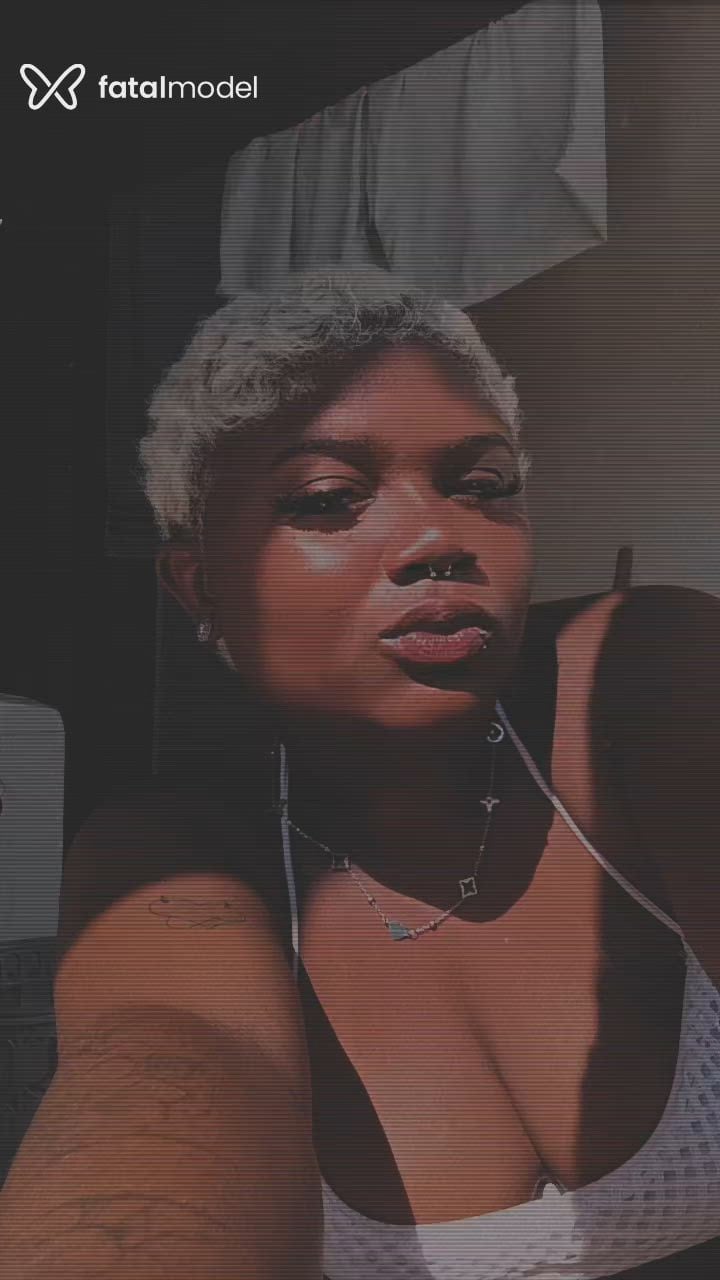 Acompanhante mulher loira (o) de olhos pretos em Manhuaçu Acompanhante mulher loira (o) de olhos pretos em Manhuaçu - Cacau Lopes