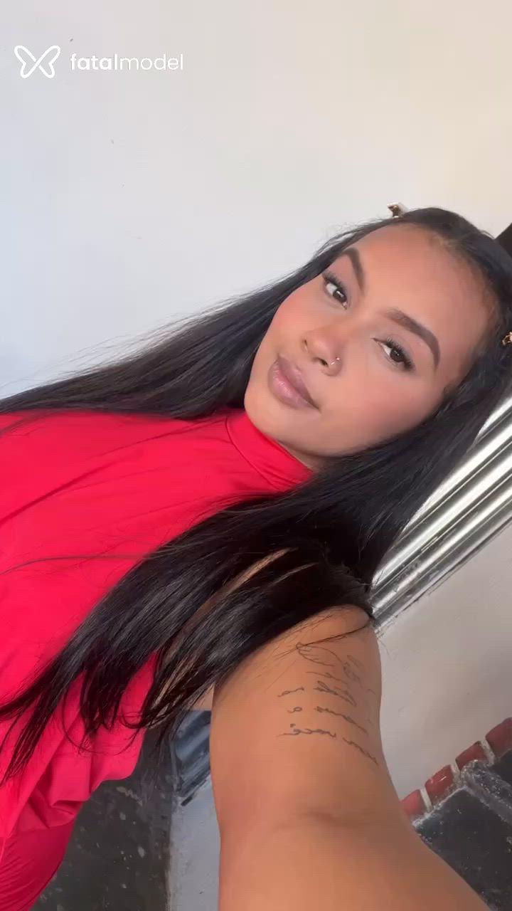 Acompanhante mulher morena (o) de olhos castanhos - Evanielly