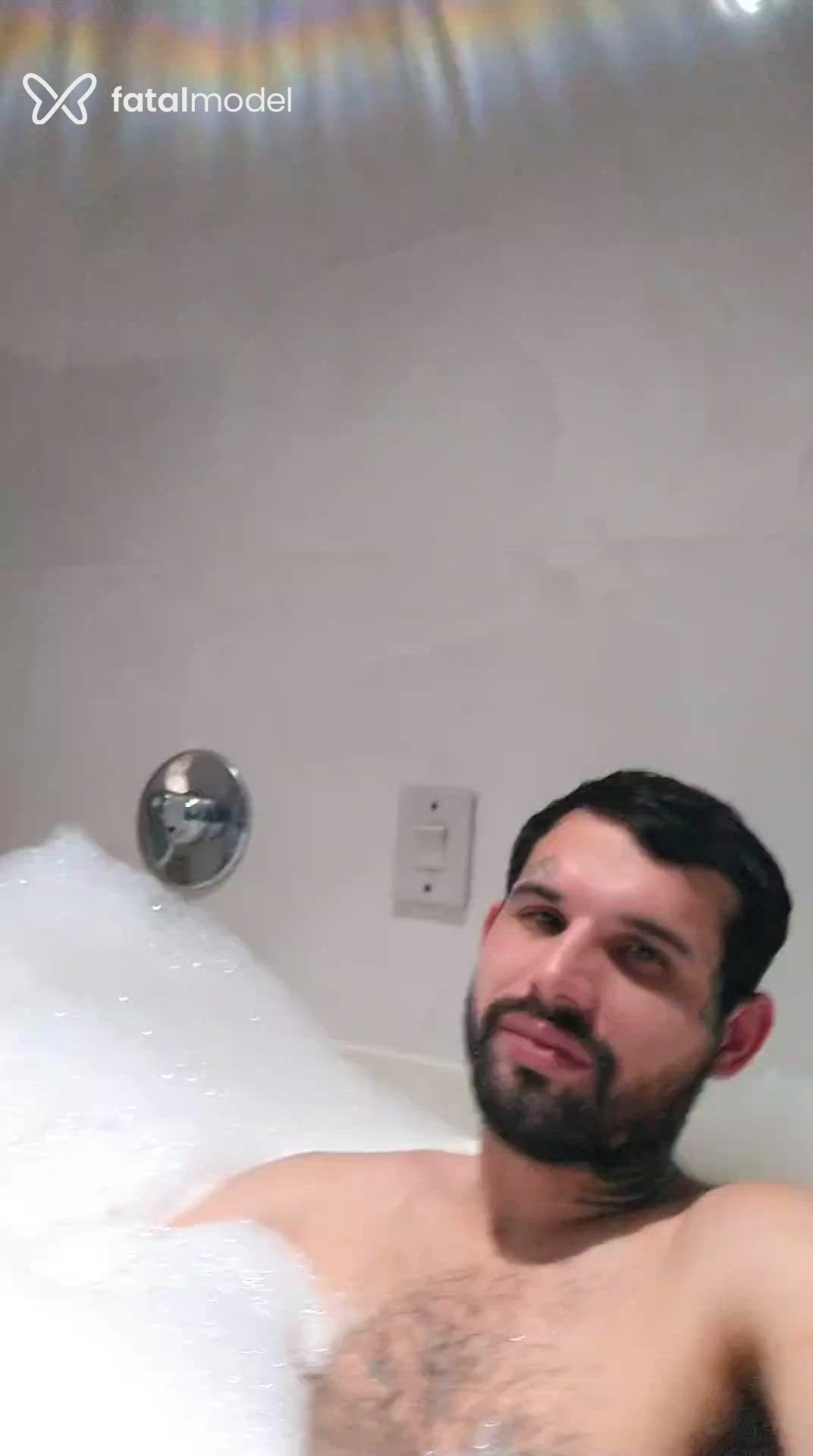 Acompanhante homem morena (o) de olhos castanhos - Ricardo