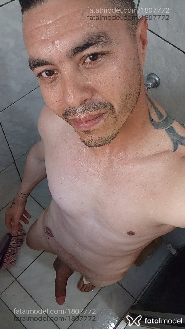 Acompanhante homem morena (o) de olhos castanhos - Jovane
