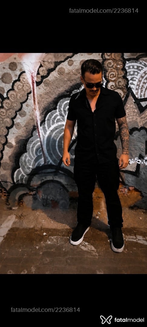 Acompanhante homem com cabelo castanho de olhos mel - Jordy