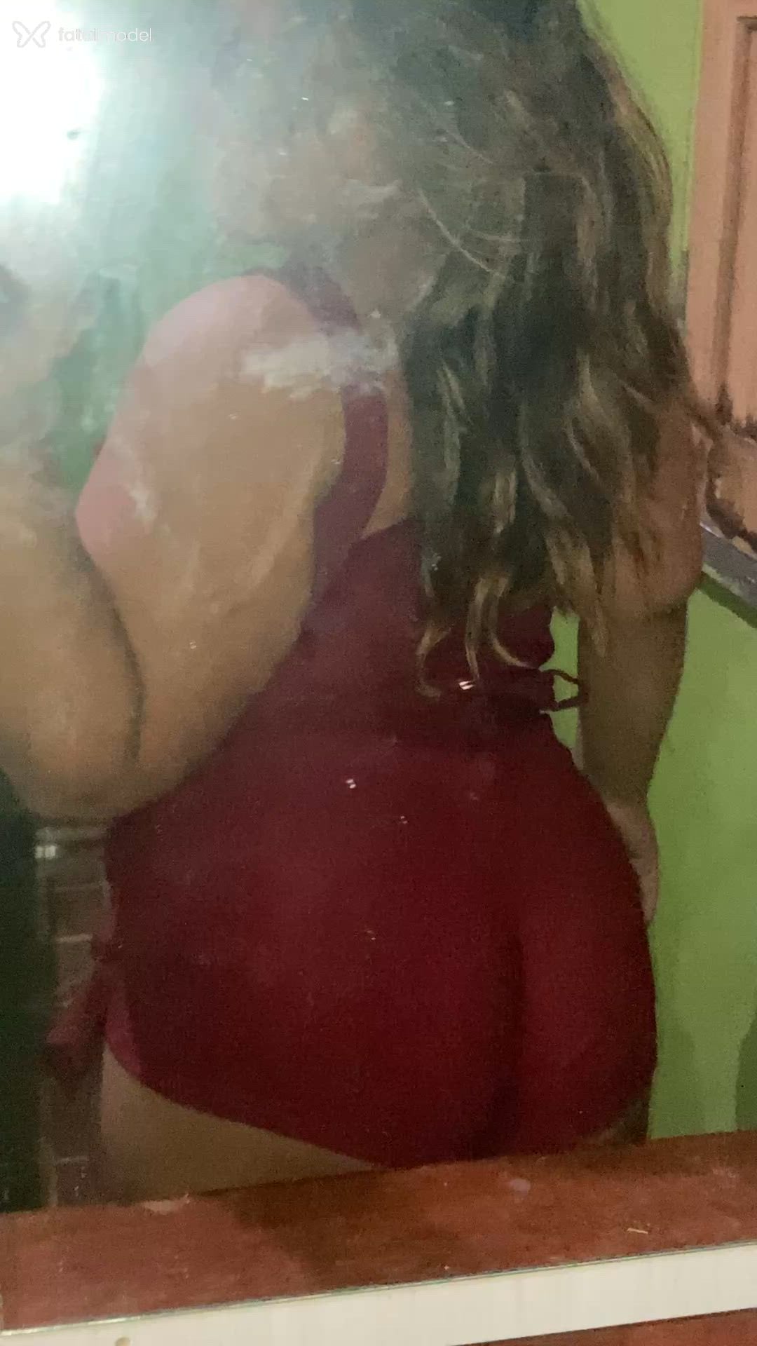 Acompanhante mulher loira (o) de olhos castanhos - Lylii Acompanhante mulher loira (o) de olhos castanhos - Lylii