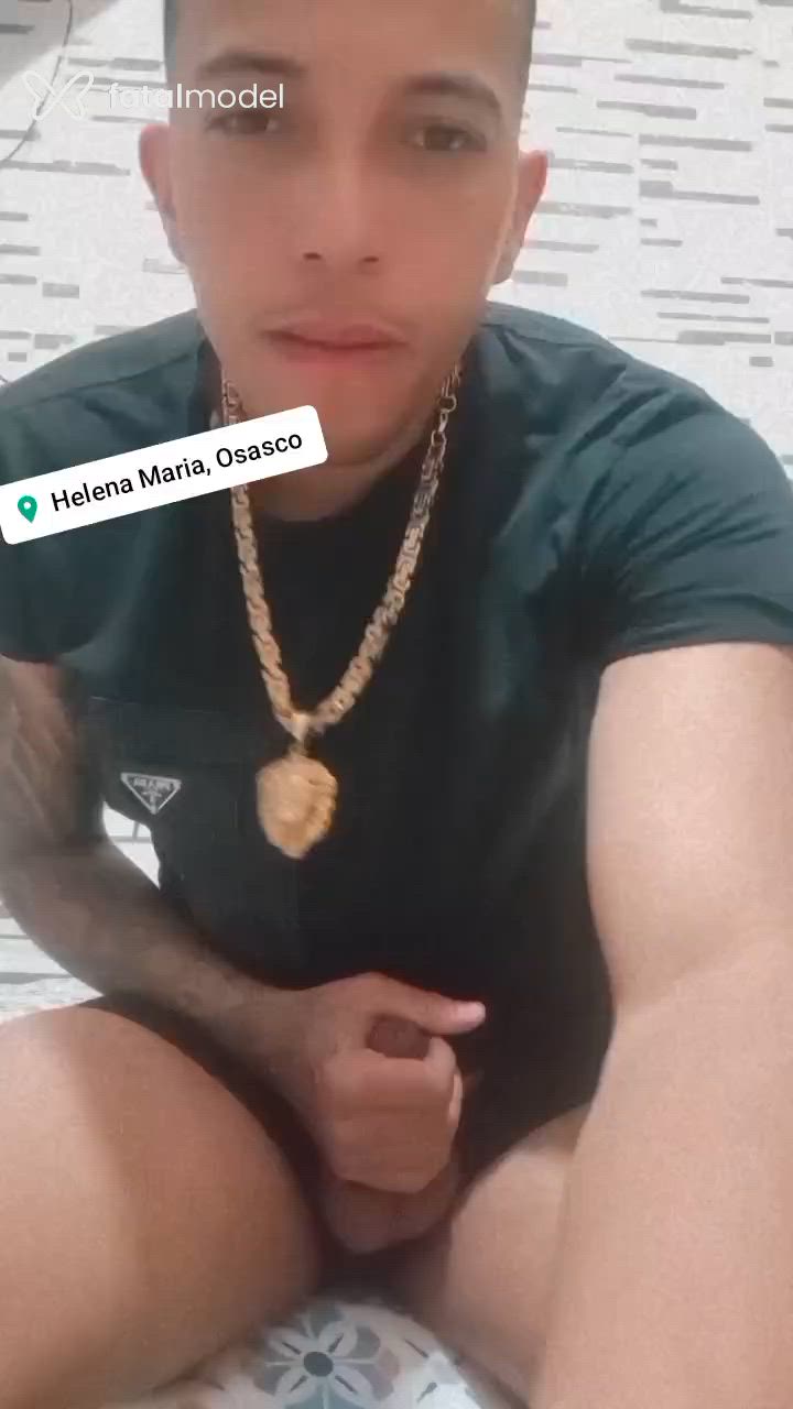 Acompanhante homem com cabelo castanho de olhos castanhos - Diego