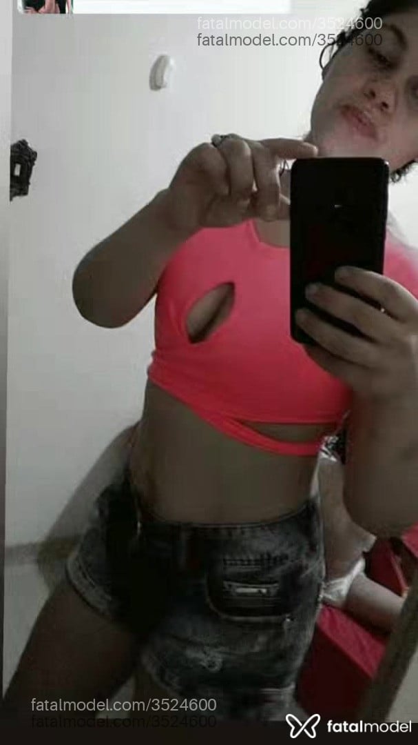 Acompanhante mulher com cabelo castanho de olhos castanhos - Jessica Fernandes Acompanhante mulher com cabelo castanho de olhos castanhos - Jessica Fernandes
