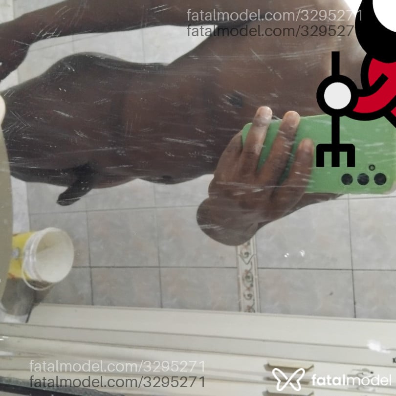 Acompanhante homem morena (o) de olhos castanhos - Kakasi