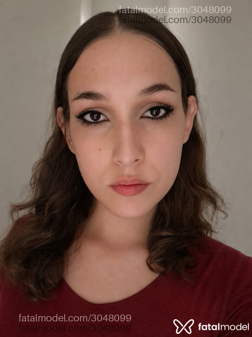 Acompanhante mulher trans com cabelo castanho de olhos castanhos - Catherine