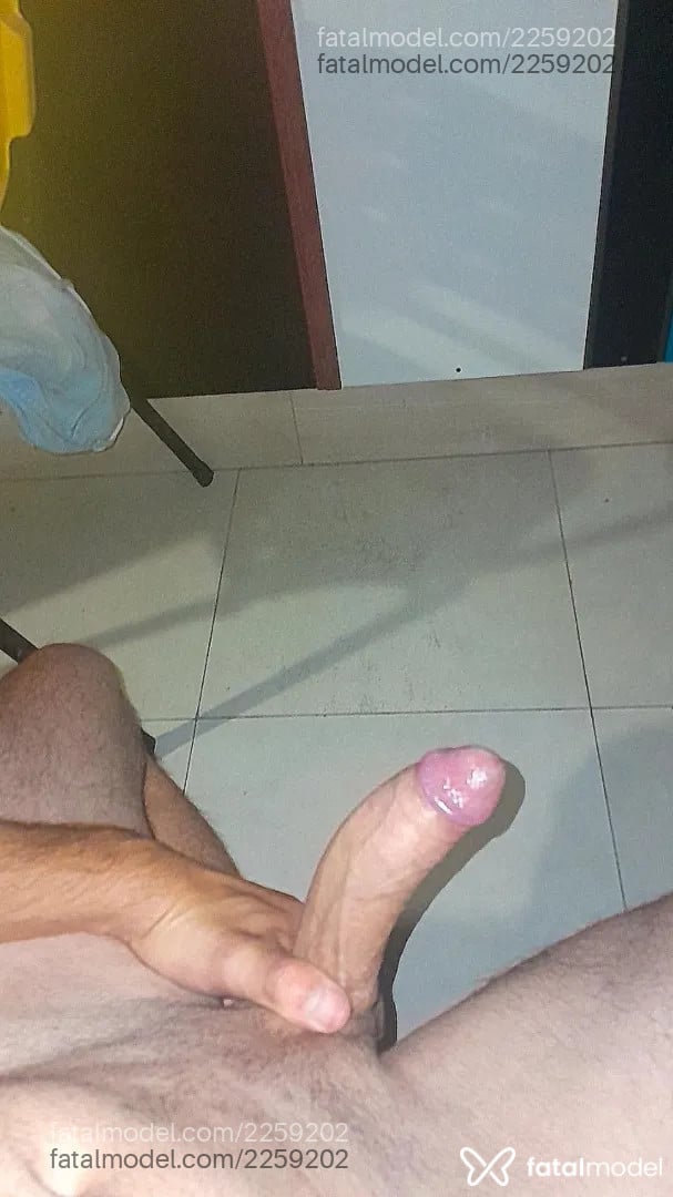 Acompanhante homem morena (o) de olhos castanhos - Cardozinho Acompanhante homem morena (o) de olhos castanhos - Cardozinho