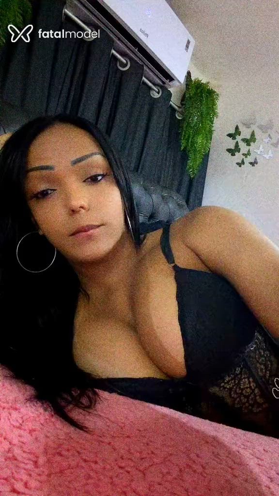 Acompanhante mulher trans morena (o) de olhos pretos - Brenda Acompanhante mulher trans morena (o) de olhos pretos - Brenda