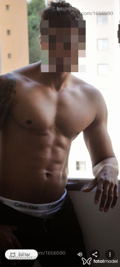Acompanhante homem morena (o) de olhos pretos - Morenao esporra Acompanhante homem morena (o) de olhos pretos - Morenao esporra