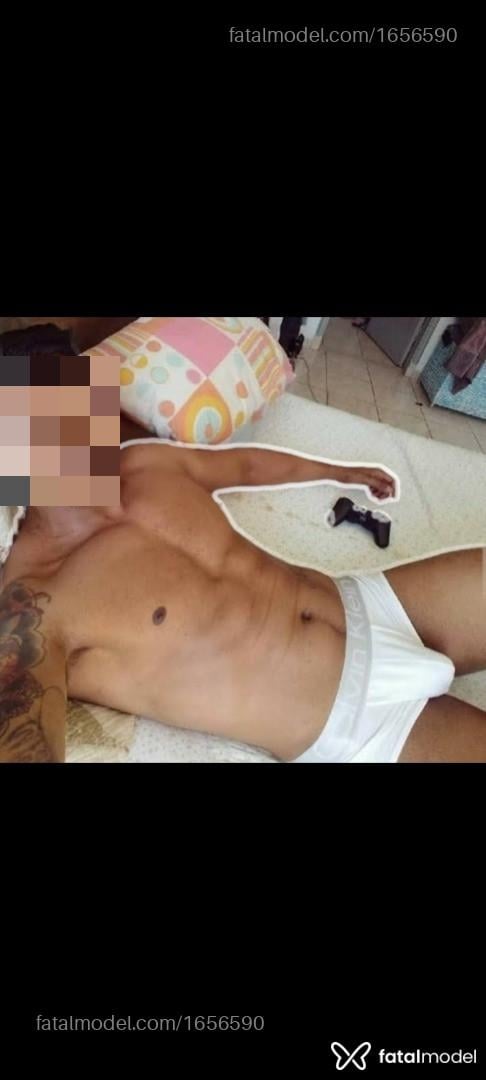 Acompanhante homem morena (o) de olhos pretos - Morenao esporra