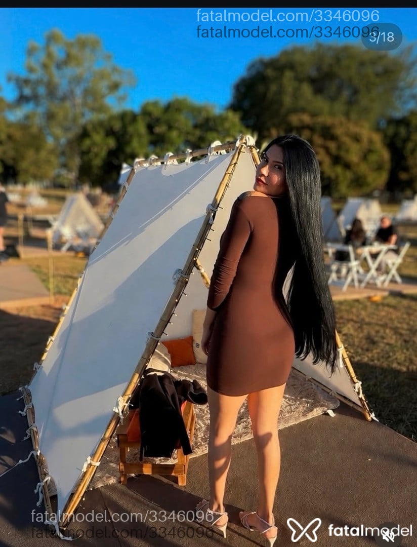 Acompanhante mulher com cabelo castanho de olhos mel - Gaby Andrade