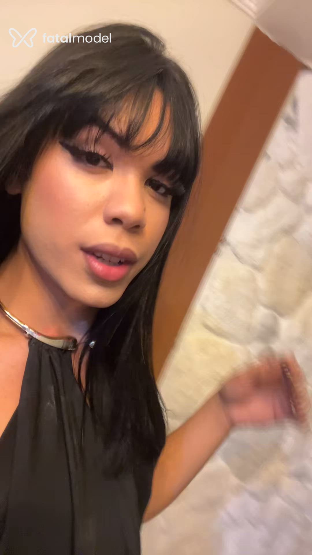 Acompanhante mulher trans morena (o) de olhos pretos - Amanda
