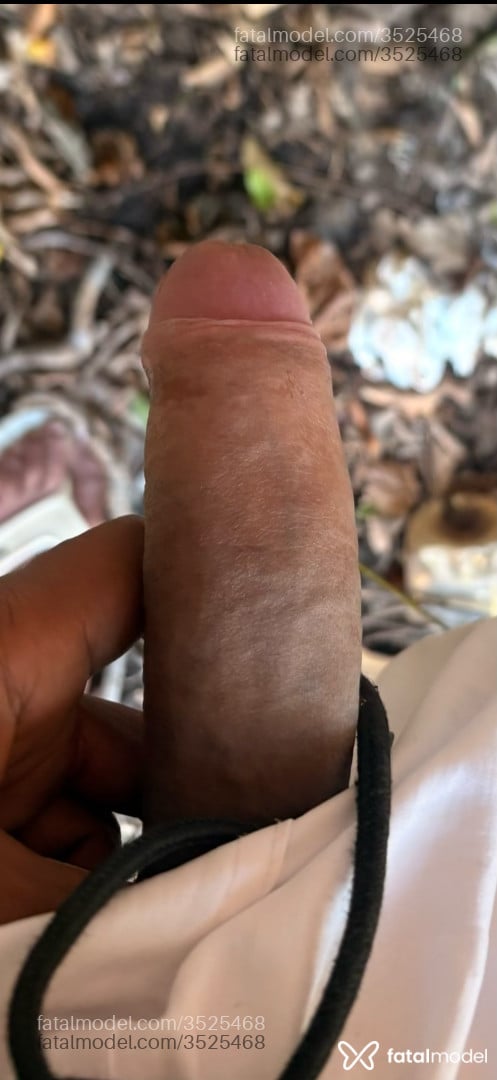 Acompanhante homem morena (o) de olhos castanhos - Domruan